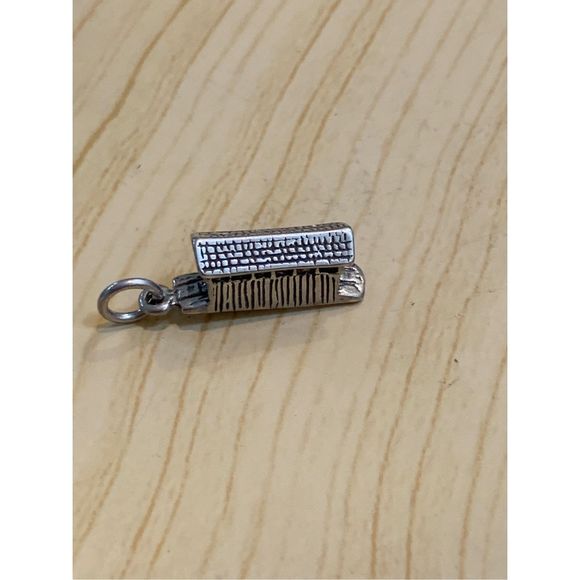 .925 Covered Bridge Sterling Silver Jewelry Charm - Picture 3 of 4